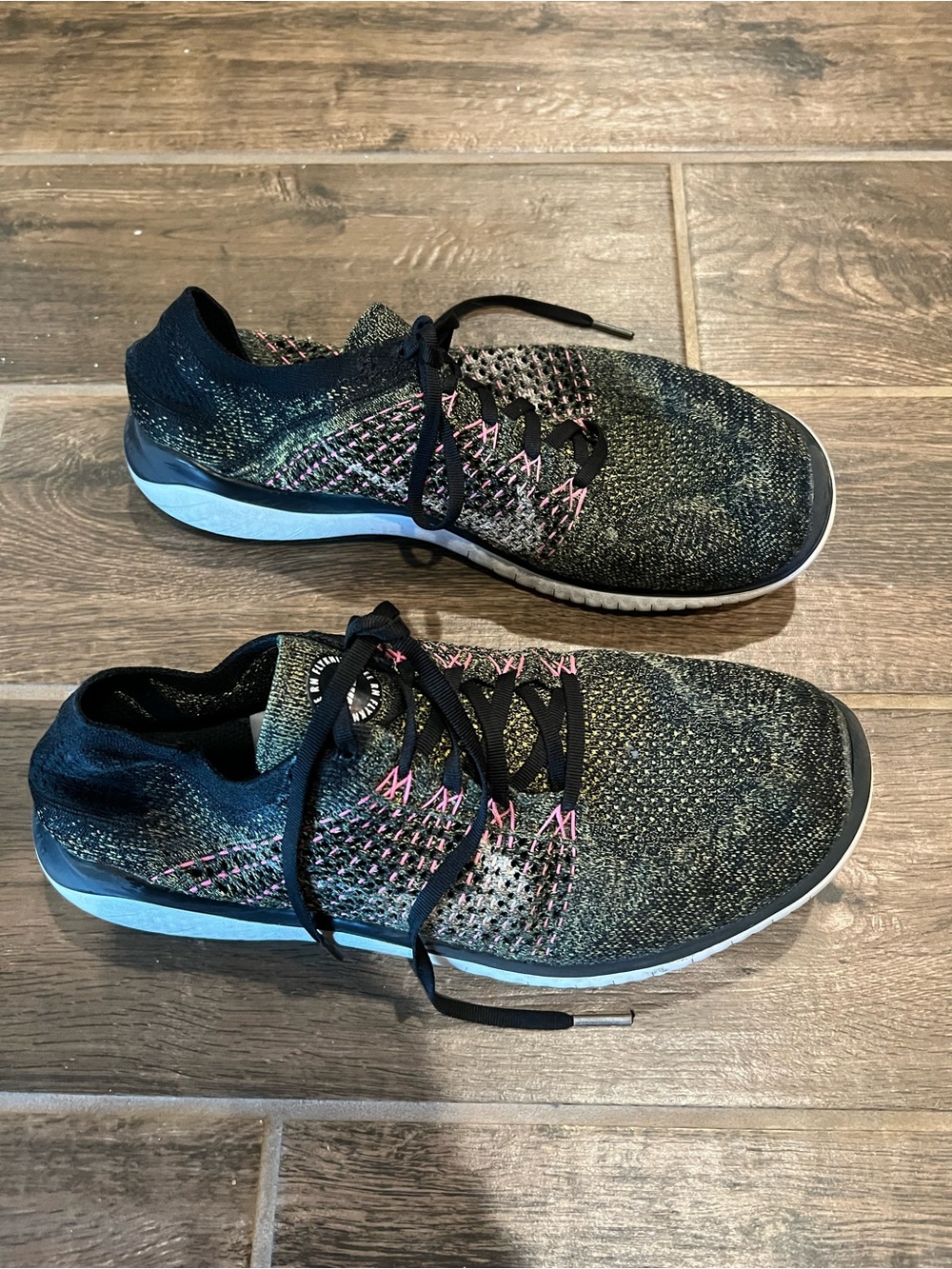 Nike Men's Knit Sneakers in Black and Pink Accents